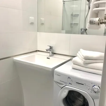 Zajezdnia Mtp * بوزنان